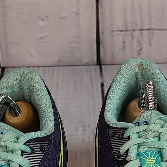 ASICS Gel Women's GT-1000 Running Shoes Size 7.5M - Picture 5 of 10